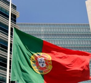 How To Work in Portugal: The Ultimate Guide