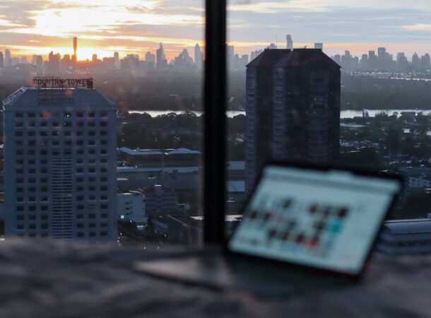 Make Your Nomad Life Better: 10 Life-Changing Tips for Digital Nomads