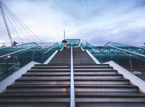 Living in UK vs US: A Tight Race