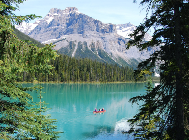 Moving to Canada from the US: The Ultimate Guide